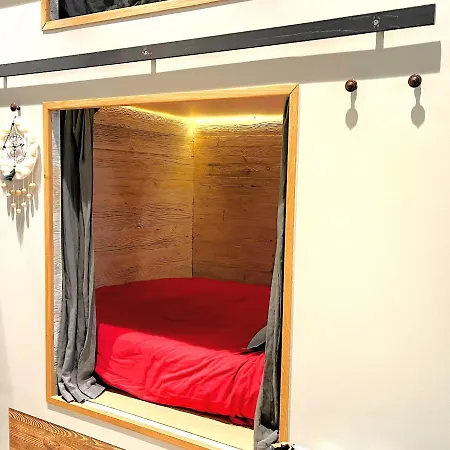 Un Ecrin A * קסיס