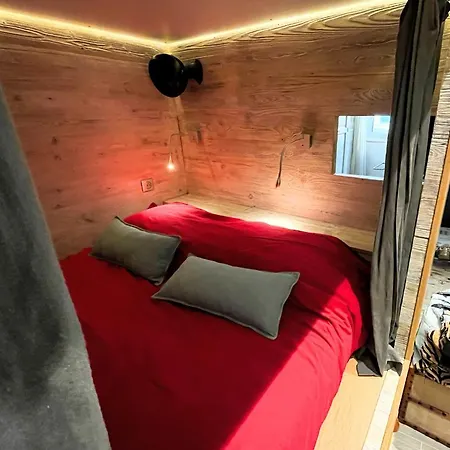 Un Ecrin A 卡西斯